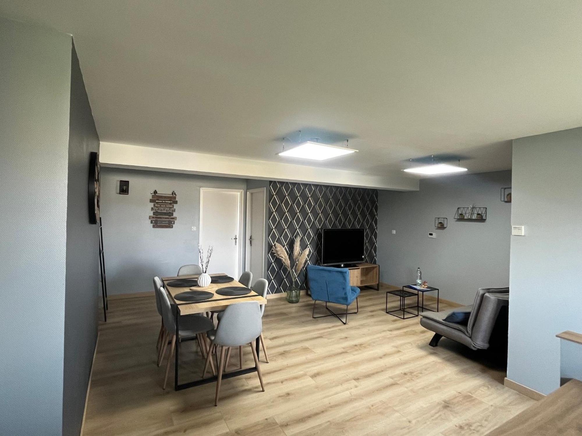 Charmant Appartement Cosy Porte De Colmar Sainte-Croix-en-Plaine ภายนอก รูปภาพ